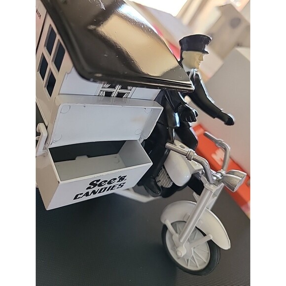 Old Time Home Made See’s Candies Figurine Excellent Condition - Picture 3 of 9